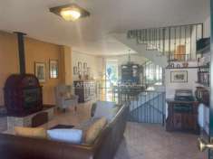 Foto Villa a schiera in vendita a Carrara