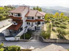 Foto Villa a schiera in vendita a Casalincontrada