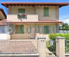 Foto Villa a schiera in vendita a Casteggio
