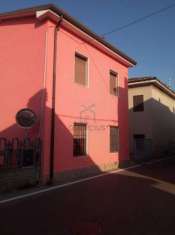 Foto Villa a schiera in vendita a Castel D'Azzano