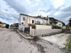 Foto Villa a schiera in vendita a Castel Di Lama