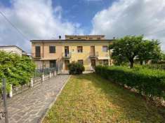 Foto Villa a schiera in vendita a Castel San Giovanni
