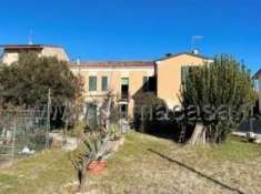 Foto Villa a schiera in vendita a Castelbelforte - 10 locali 200mq