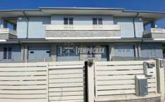 Foto Villa a schiera in vendita a Castelfranco Emilia