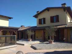 Foto Villa a schiera in vendita a Castell'Arquato