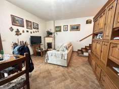 Foto Villa a schiera in vendita a Castelnovo Ne' Monti