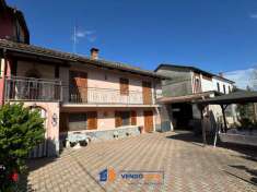 Foto Villa a schiera in vendita a Castelnuovo Belbo