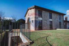 Foto Villa a schiera in vendita a Castelnuovo Berardenga - 7 locali 180mq
