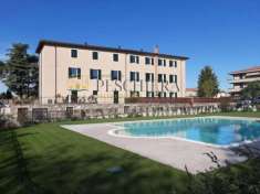Foto Villa a schiera in vendita a Castelnuovo Del Garda - 5 locali 277mq