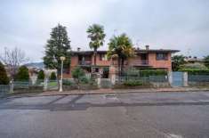 Foto Villa a schiera in vendita a Castelvetro Di Modena