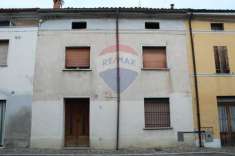 Foto Villa a schiera in vendita a Commessaggio