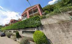 Foto Villa a schiera in vendita a Como