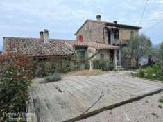 Foto Villa a schiera in vendita a Corciano - 5 locali 108mq