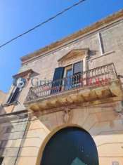 Foto Villa a schiera in vendita a Corigliano D'Otranto - 7 locali 231mq