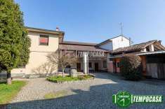 Foto Villa a schiera in vendita a Crespiatica