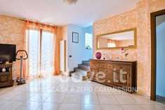 Foto Villa a schiera in vendita a Cunardo