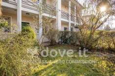 Foto Villa a schiera in vendita a Daverio