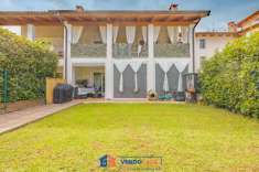 Foto Villa a schiera in vendita a Dogliani - 9 locali 223mq