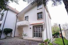 Foto Villa a schiera in vendita a Fano
