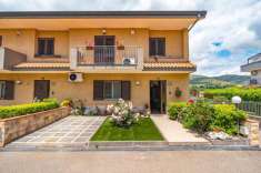 Foto Villa a schiera in vendita a Fiumefreddo Di Sicilia