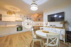 Foto Villa a schiera in vendita a Fiumicino