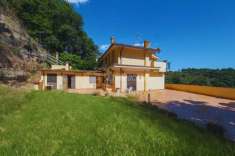 Foto Villa a schiera in vendita a Formello