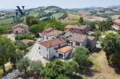 Foto Villa a schiera in vendita a Fratte Rosa