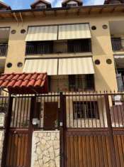 Foto Villa a schiera in vendita a Giugliano In Campania