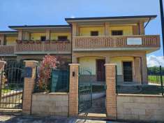 Foto Villa a schiera in vendita a Gualdo Cattaneo