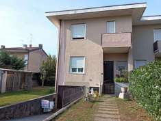 Foto Villa a schiera in vendita a Inveruno - 4 locali 110mq