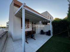 Foto Villa a schiera in vendita a Jesolo