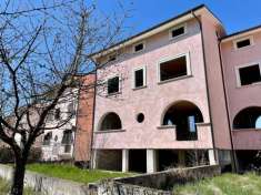 Foto Villa a schiera in vendita a L'Aquila