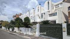 Foto Villa a schiera in vendita a Latina