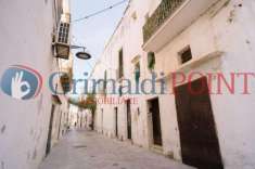 Foto Villa a schiera in vendita a Leverano - 8 locali 178mq