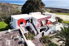 Foto Villa a schiera in vendita a Lipari