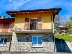 Foto Villa a schiera in vendita a Livo