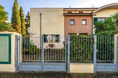 Foto Villa a schiera in vendita a Livorno