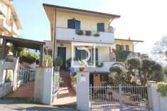Foto Villa a schiera in vendita a Longiano - 6 locali 143mq