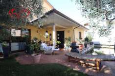 Foto Villa a schiera in vendita a Loro Ciuffenna