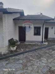 Foto Villa a schiera in vendita a Luino