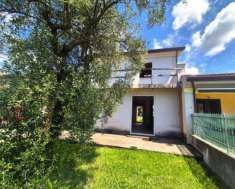 Foto Villa a schiera in vendita a Luni
