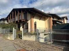 Foto Villa a schiera in vendita a Lurate Caccivio