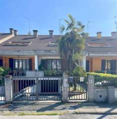 Foto Villa a schiera in vendita a Marcaria