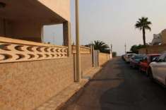 Foto Villa a schiera in vendita a Maruggio - 7 locali 180mq