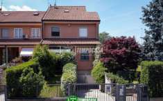 Foto Villa a schiera in vendita a Melzo