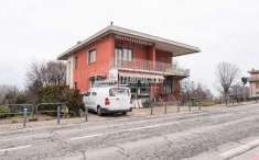 Foto Villa a schiera in vendita a Merone