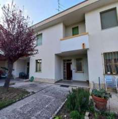 Foto Villa a schiera in vendita a Montappone - 12 locali 240mq