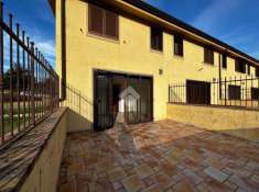 Foto Villa a schiera in vendita a Montecchio