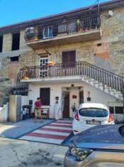 Foto Villa a schiera in vendita a Montelibretti - 145mq