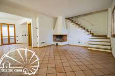 Foto Villa a schiera in vendita a Montemurlo